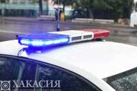 Ночью в Черногорске задержали пьяную девушку за рулем иномарки