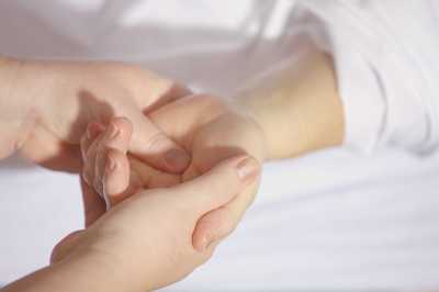 Рак легких можно определить по пальцам рук