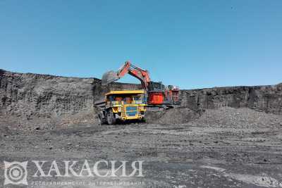 Глава Хакасии рассказал, как решается проблемный вопрос с экспортом угля из республики
