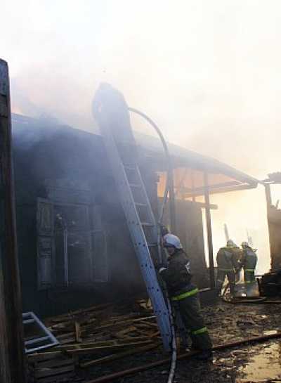 В Хакасии  из-за короткого замыкания горели два дома