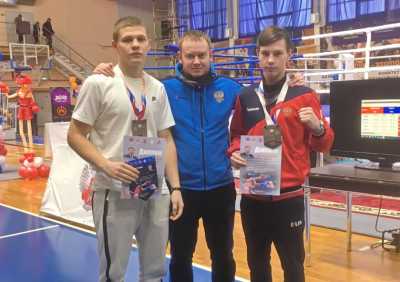 Хакасские боксеры и кикбоксеры привезли медали с сибирских соревнований
