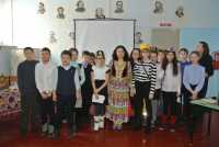 В Хакасской республиканской детской библиотеке читателей познакомили с таджикской и узбекской культурой