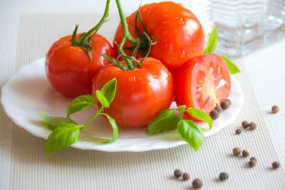 Врач-диетолог Круглова рассказала как помидоры спасают людей от рака и сердечных заболеваний