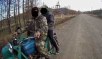 В Хакасии пьяный мотоциклист вез жену и маленького сына