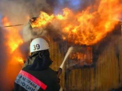 В Хакасии огонь повредил жильё