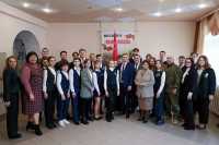 Глава Хакасии посетил Клуб юных дипломатов в Луганске