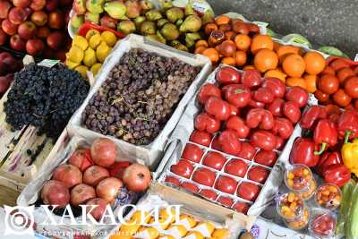 Гнилые и пахучие: из оборота Хакасии изъято 13 килограммов овощей и фруктов