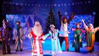 Театр «Читiген» показал новогоднюю сказку детям из коррекционной школы-интерната