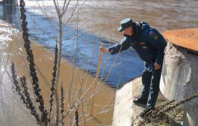 Спасатели Хакасии круглосуточно контролируют реки и озёра республики