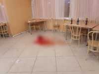 В Хакасии мужчина убил односельчанина бутылкой шампанского