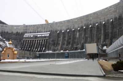 В Хакасии гидроэлектрокомплекс встретит большую воду