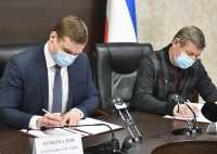 Подписанное Валентином Коноваловым и Евгением Тырышкиным соглашение предусматривает строительство завода стоимостью 188 миллионов рублей. 
