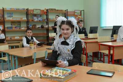 В Черногорске решили возобновить очное обучение школьников и студентов