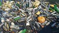 Компания Ocean Cleanup запустила систему для сбора пластика в Тихом океане
