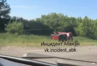 Водитель, пытавшийся обогнать пять автомобилей, стал виновником ДТП в Шушенском
