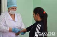 Прививку от гриппа поставили более 55 тысяч жителей Хакасии