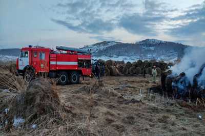 50 тонн сена дети сожгли в Орджоникидзевском районе