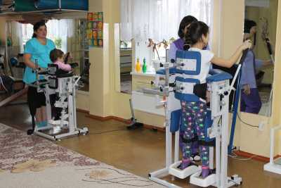 В Саяногорске курсы реабилитации проводят для детей с церебральным параличом и аутизмом