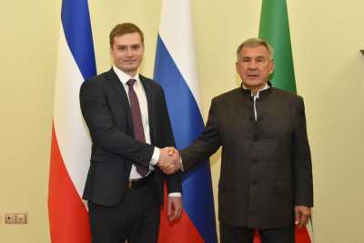 Главы Хакасии и Татарстана обсудили перспективы расширения сотрудничества