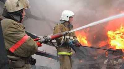 Крупный пожар произошел на деревоперерабатывающем заводе в Красноярском крае