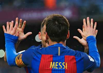 Дубль Месси спас «Барселону» от поражения