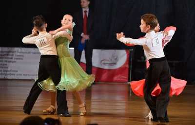 Абаканцы эффектно выступили на сибирских соревнованиях по танцевальному спорту