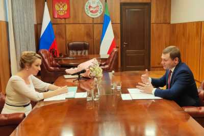 Глава Хакасии встретился с уполномоченным по правам детей при президенте РФ Марией Львовой-Беловой
