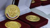 Более трехсот выпускников школ Хакасии стали медалистами