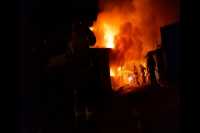 В хакасском селе из горящего дома спаслись два человека
