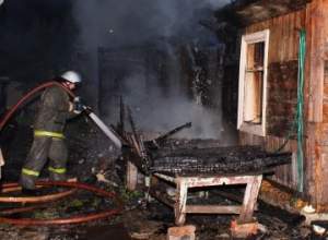 В таежном городке Хакасии сгорел частный дом