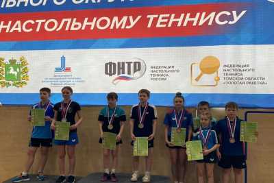 Медали всех достоинств завоевали теннисисты Хакасии на первенстве СФО