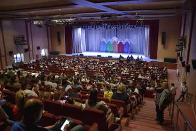 Театр имени Лермонтова дарит благотворительные спектакли семьям военнослужащих