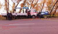 В Хакасии грузовик врезался во встречную машину при обгоне
