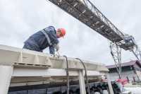 Рабочие ООО «Абазинский рудник» готовят к сборке новое оборудование, которое обеспечит старейшему горнорудному предприятию Хакасии второе дыхание.