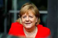 Дрожащую Меркель отправили в длительный отпуск