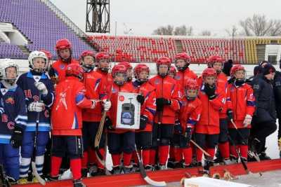 В Абакане прошел хоккейный турнир памяти почетного горожанина
