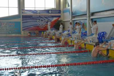 Спортсмены Хакасии завоевали 21 награду в соревнованиях по плаванью
