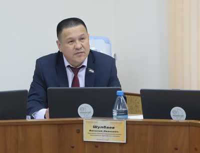 За шесть лет депутат Василий Шулбаев выступил соавтором 32 законопроектов. Все они приняты. 