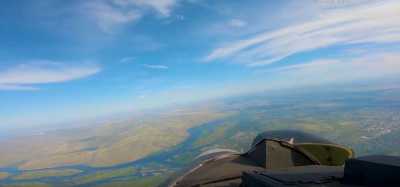 В сети появилось потрясающее видео из кабины истребителя, пролетевшего над Абаканом