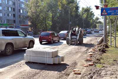 Несмотря на проблемы и задержки, очень скоро улица Пушкина в Абакане приобретёт шикарный вид. 