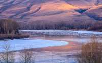 Первый опасный лед появился на озерах Хакасии