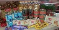 В Абакане школьникам выдают консервы, крупу и сладости