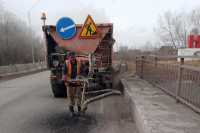 В Хакасии активно ведется ямочный ремонт дорог