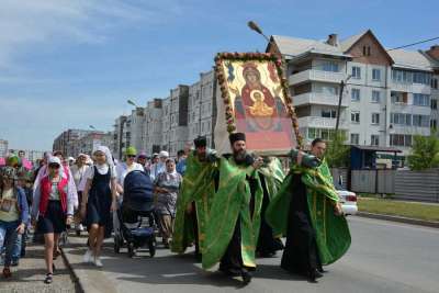 Православные Хакасии отправились в однодневный крестный ход