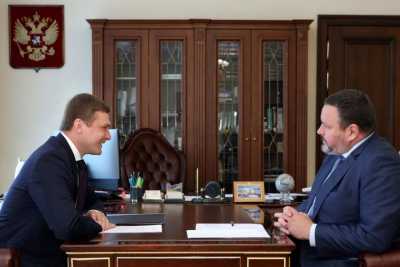 Глава Хакасии обсудил социальные вопросы с министром труда и соцзащиты РФ