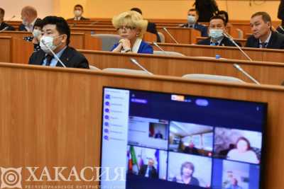 Депутаты Хакасии проголосовали за увеличение прожиточного минимума пенсионеров