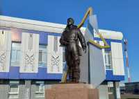В Хакасии откроют памятник Василию Тихонову