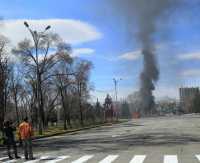 В сети появилось видео пожара на Первомайской площади в Абакане