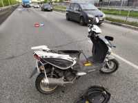 Без шлема и прав: мотоциклист травмировался, упав на асфальт между Черногорском и Абаканом