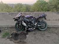 Вылетел на встречку: в Абакане в аварии пострадал мотоциклист